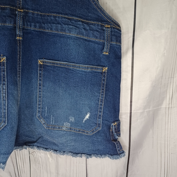 No Boundaries Denim Distressed Overalls - Picture 10 of 11